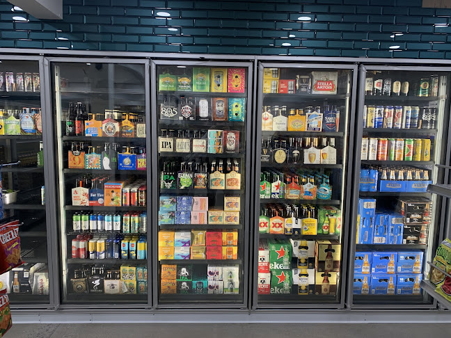 Lakeside Wine and Spirits - Hospitality and gastronomy