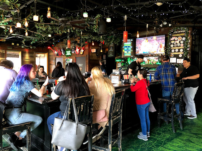 Tree House Savannah - Savannah