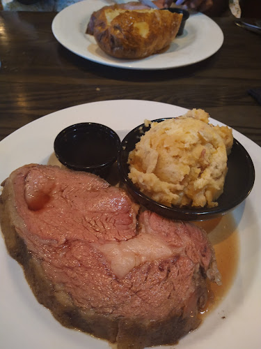 Chicago's Steak and Seafood - Hospitality and gastronomy