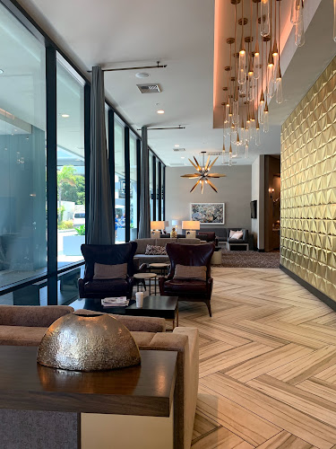 Waypoint Kitchen + Bar - Los Angeles