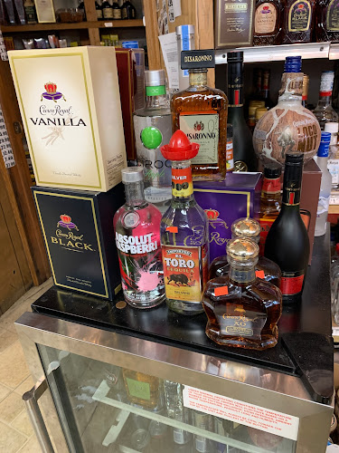 Comments and reviews of Food Basket Grocery Store