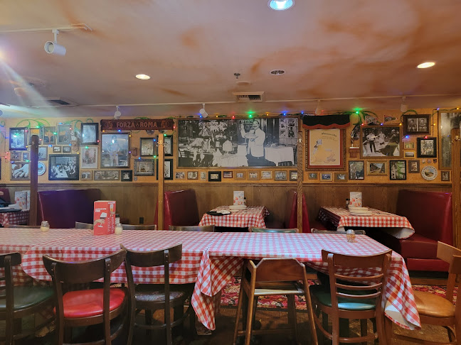 Buca di Beppo Italian Restaurant - Hospitality and gastronomy