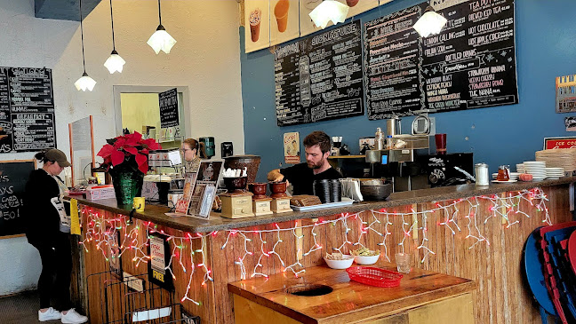 Big Momma's Coffee & Espresso Bar - Hospitality and gastronomy