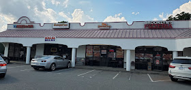 Mustafa's Place (formerly known as Brooklyn Pizzeria) )