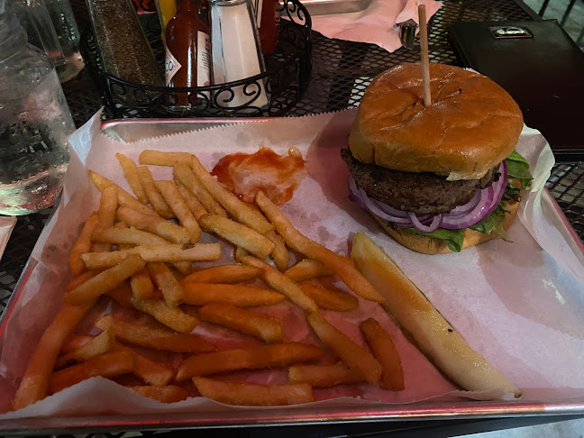 5756 Cass Ave, Detroit, MI 48202, United States