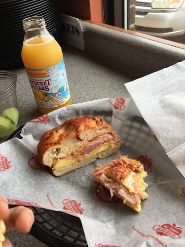 Big Apple Bagels - Hospitality and gastronomy