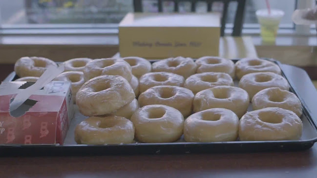 Opinii despre LaMar's Donuts and Coffee în Lincoln - Hospitality and gastronomy