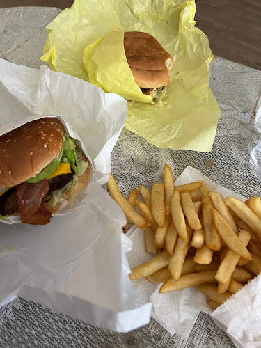 Opinii despre Bob's Hamburgers în Rancho Palos Verdes - Hospitality and gastronomy