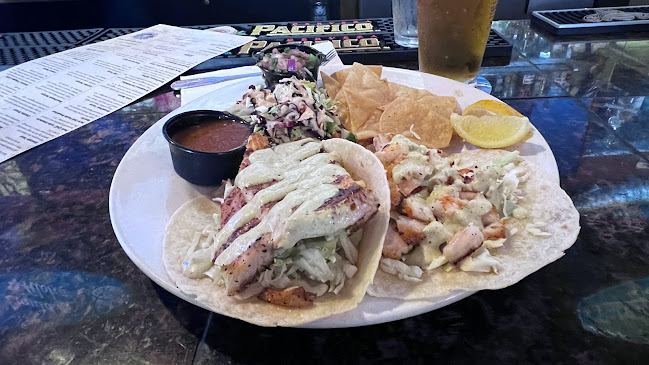 Reviews of G's Boat House Raw Bar & Grill in Huntington Beach - Hospitality and gastronomy