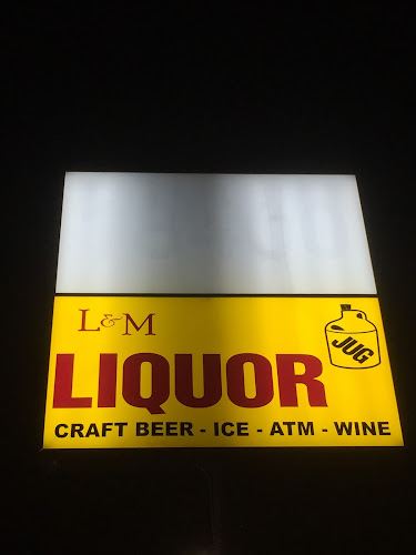 18400 Vanowen St, Reseda, CA 91335, United States