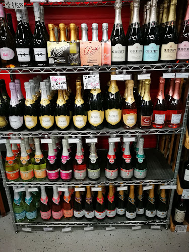 SHENANIGANS LIQUORS FRANKLIN - Hospitality and gastronomy