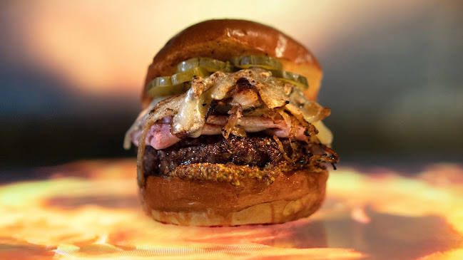 True Metal Burgers - Lake Forest