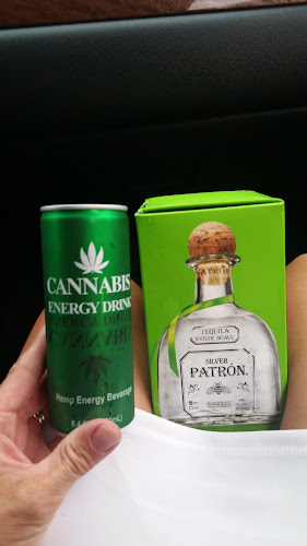 Comentarii opinii despre Rocky's Liquors