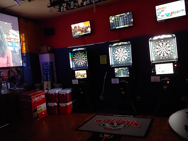 Woodchucks Bar & Grill - Hospitality and gastronomy