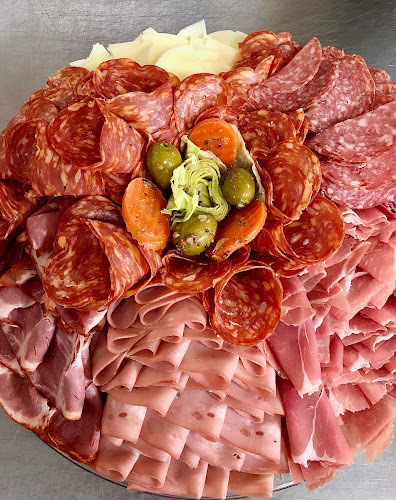 Tony's Italian Deli - Hospitality and gastronomy