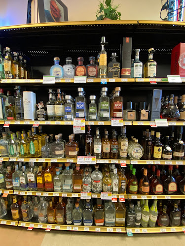 Opinii despre Publix Liquors at Rockledge Crossing în Palm Bay - Hospitality and gastronomy