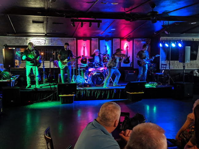 3122 W Lake Rd, Erie, PA 16505, United States