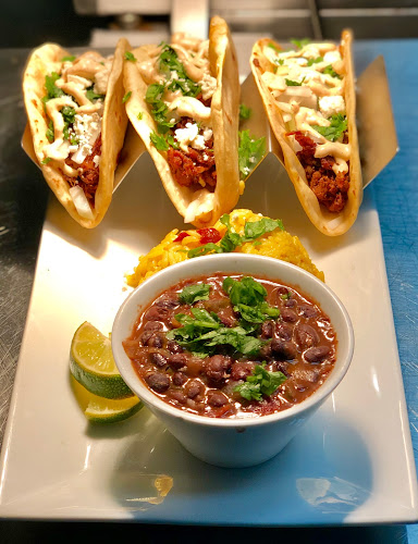 Opinii despre Retro Rocks în Saginaw - Hospitality and gastronomy