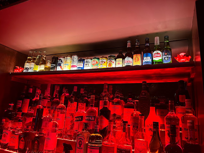 Tiny's Hi-Dive - Los Angeles