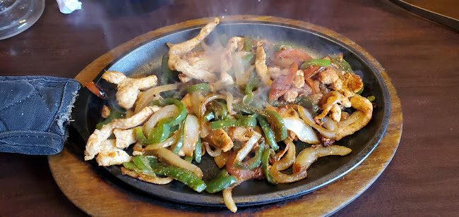 Opinii despre Las Playas în Blue Springs - Hospitality and gastronomy