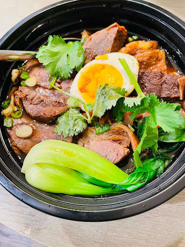 Comentarii opinii despre Chef Junes Dumplings