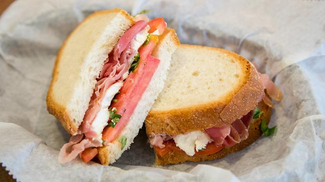 Opinii despre Cucina Mia Cafe & Deli în Quincy - Hospitality and gastronomy