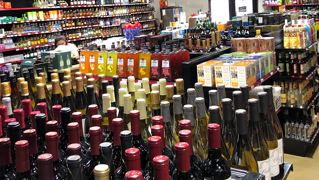 Opinii despre Ferry Liquor 2 în Galveston - Hospitality and gastronomy