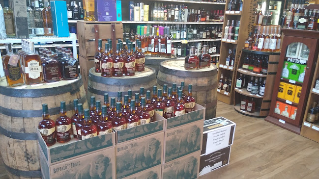 Comentarii opinii despre Tonore's Wine Cellar