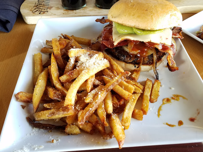 Stillwater Grille - Fort Myers