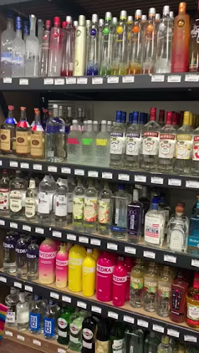 Sullivan SQ.Liquors - Hospitality and gastronomy