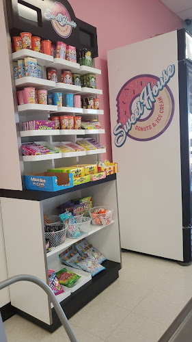 Sweet House Donuts & Ice Cream - Conway