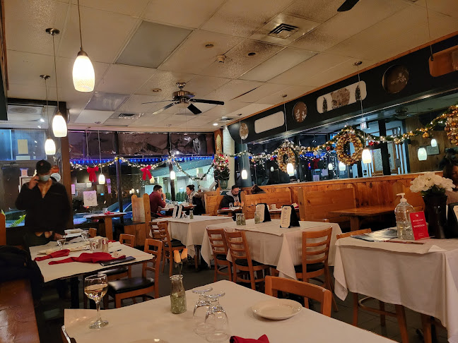 Mama Thai - Oak Park