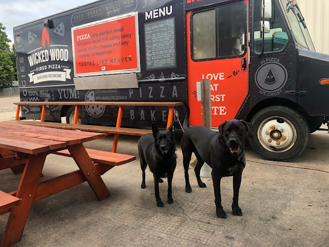 wickedwoodfiredpizza.com