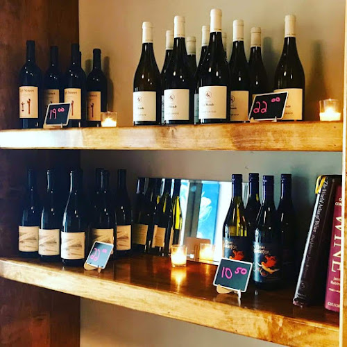 7326 Manchester Rd, St. Louis, MO 63143