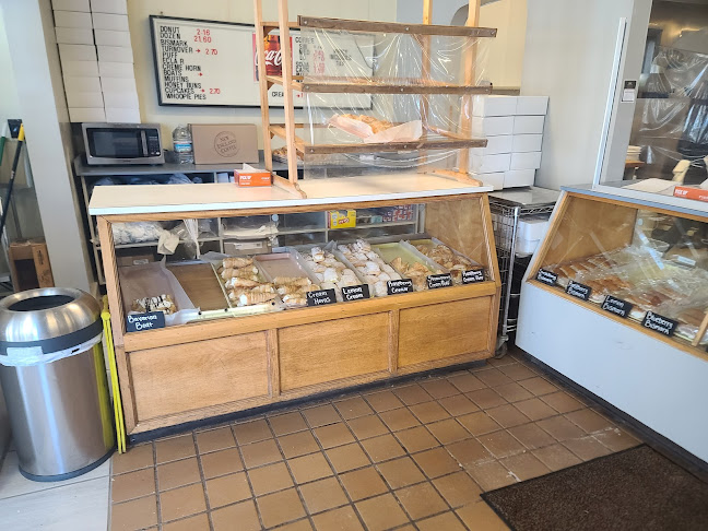 Tony's Donut Shop Open Times