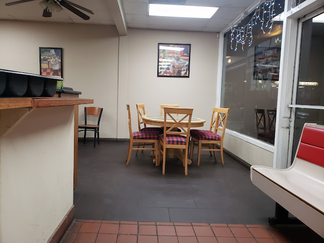 Antonious Pizza - Colton