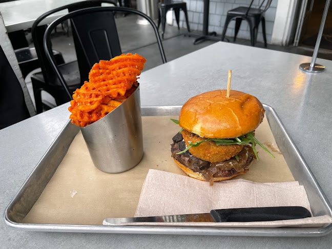 Mesa Burger - Santa Barbara, Mesa - Santa Barbara