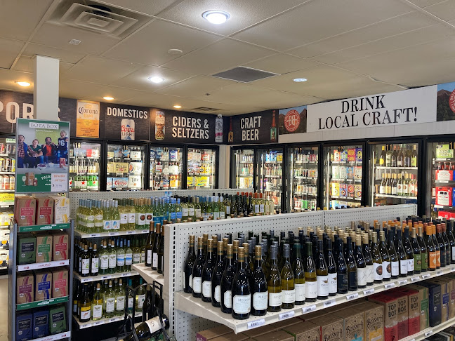 Belleview Parker Liquor Store - Hospitality and gastronomy