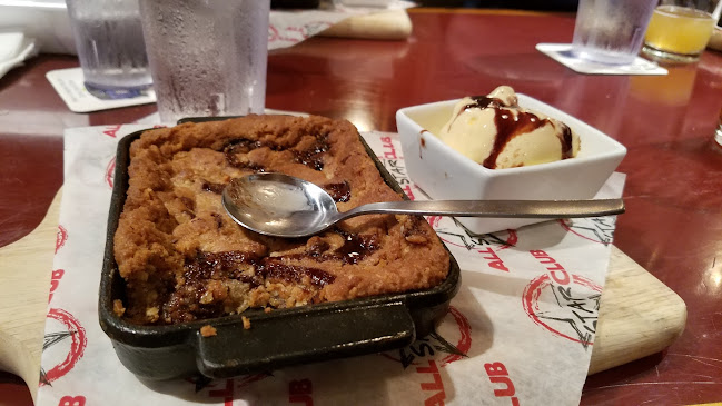 Indian Creek Shopping Center, 10428 Metcalf Ave, Overland Park, KS 66212, United States