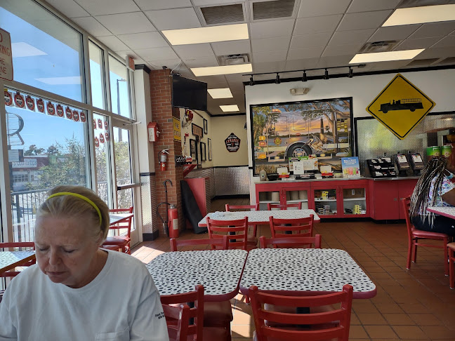 1935 E Victory Dr #200, Savannah, GA 31404, United States