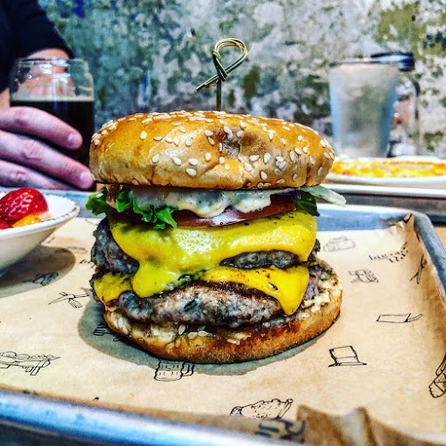 Opinii despre Lincoln's Pub în Council Bluffs - Hospitality and gastronomy