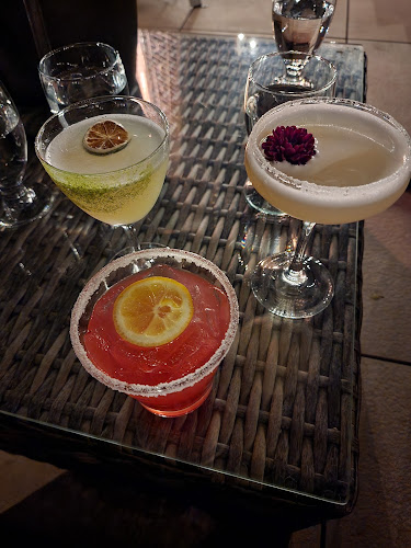 Comentarii opinii despre Apothecary Lounge