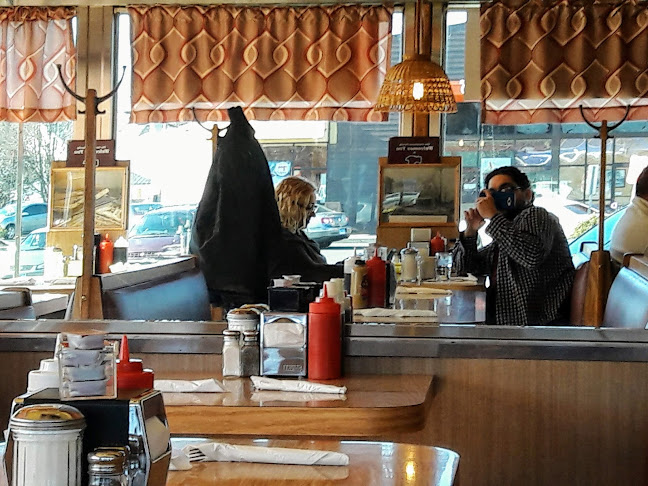 280 Boston Ave, Bridgeport, CT 06610