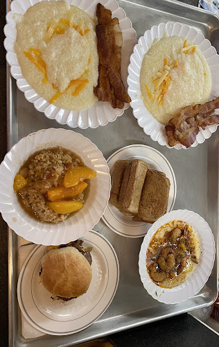 Comentarii opinii despre Ma'ama Tee's Cookin & Catering