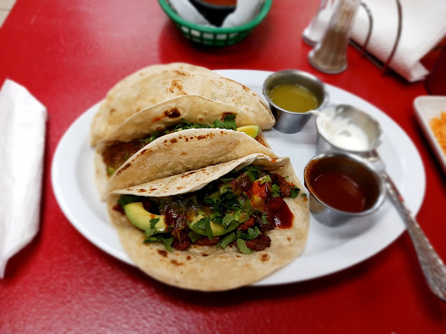 Camaleon Seafood Restaurant