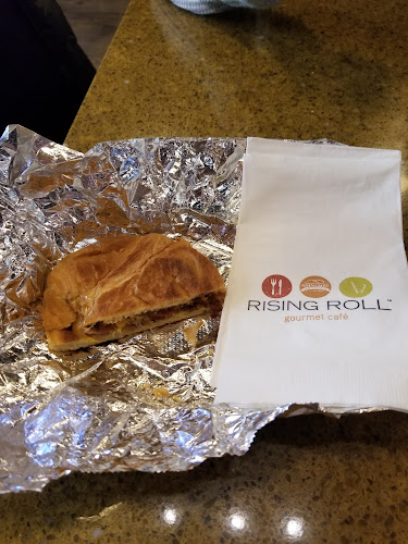 Comentarii opinii despre Rising Roll Gourmet Cafe'