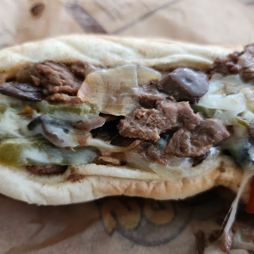 Opinii despre Larry's Giant Subs în Summerville - Hospitality and gastronomy