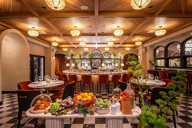 9201 W Sunset Blvd Suite 100, West Hollywood, CA 90069