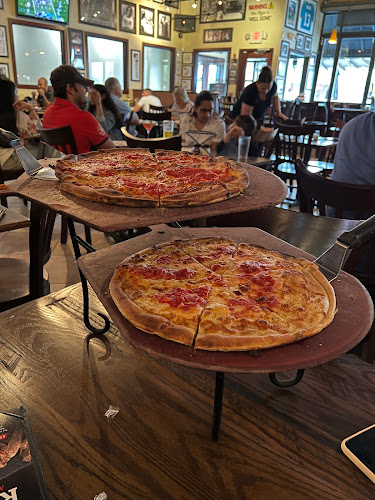 Comentarii opinii despre Anthony's Coal Fired Pizza & Wings