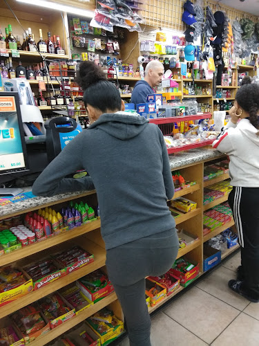 Opinii despre Westside Food & Liquor în San Bernardino - Hospitality and gastronomy